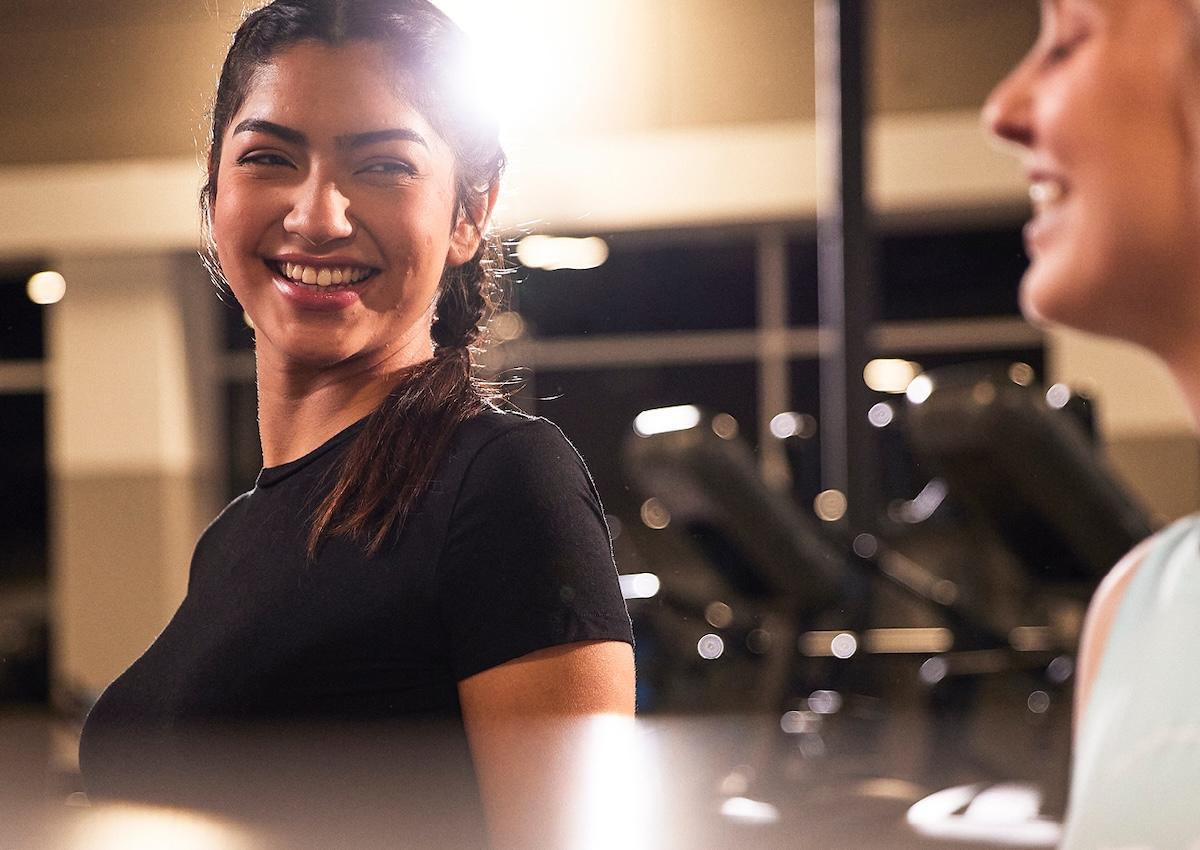 two eos gym members reducing their stress together by exercising