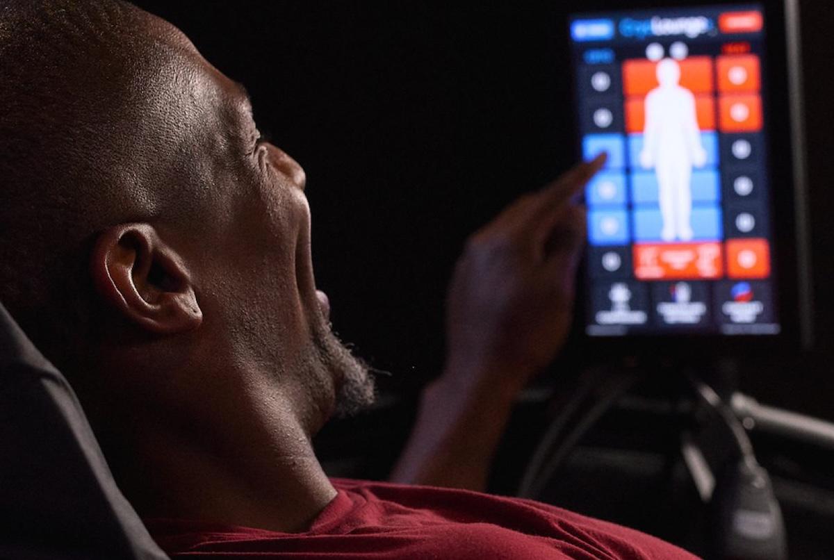 eos gym member using cryo to recover