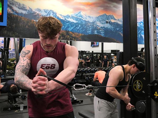 cable ab exercise at modern eos fitness gym