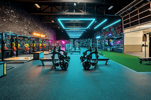 the set room full shot