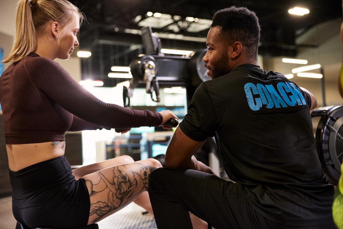 eos pt coach helping member gym better