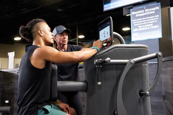 eos gym member using egym equipment